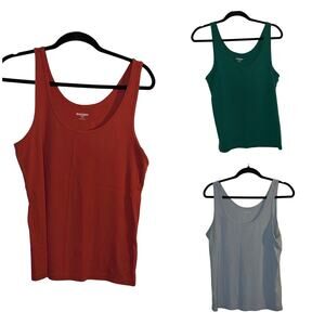 Old Navy Slim Fit Ribbed Tank Top Bundle – Size XL  Green, Light Blue & Rust Red